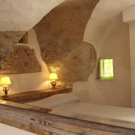 Giardinidivale A 2 Chilometri Da Finale Ligure 3*