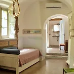 Giardinidivale A 2 Chilometri Da Finale Ligure 4*