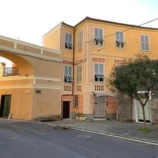Giardinidivale A 2 Chilometri Da Finale Ligure 4* 보르지오 베레찌